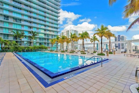 Condominio en venta en Miami, Florida, 2 dormitorios, 94.02 m2 № 2029078 - foto 25