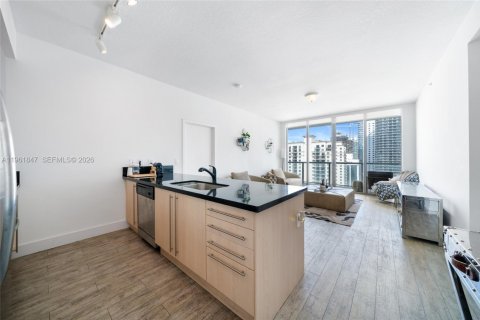 Condominio en venta en Miami, Florida, 2 dormitorios, 94.02 m2 № 2029078 - foto 3