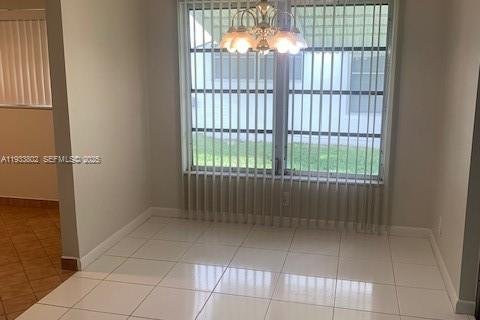 Casa en venta en Plantation, Florida, 2 dormitorios, 103.49 m2 № 1993893 - foto 7