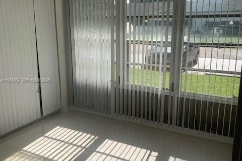 Casa en venta en Plantation, Florida, 2 dormitorios, 103.49 m2 № 1993893 - foto 10