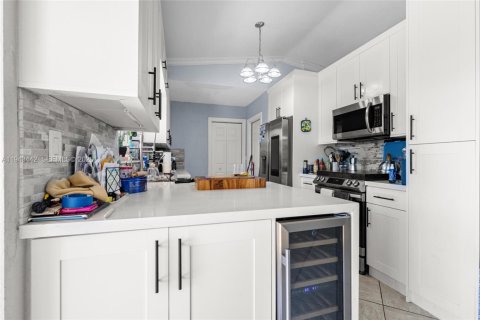 Купить виллу или дом в Майами, Флорида 3 спальни, 123.56м2, № 2000213 - фото 27