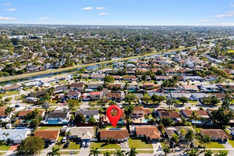 Купить виллу или дом в Майами, Флорида 3 спальни, 123.56м2, № 2000213 - фото 30