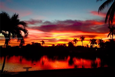 Casa en venta en Oakland Park, Florida, 4 dormitorios № 1989266 - foto 27