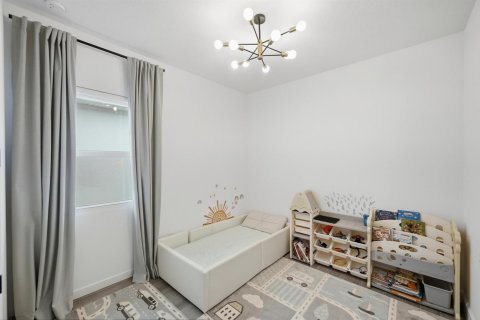 Villa ou maison à vendre à Port St. Lucie, Floride: 3 chambres, 190.73 m2 № 2383015 - photo 13
