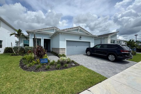 Villa ou maison à vendre à Port St. Lucie, Floride: 3 chambres, 190.73 m2 № 2383015 - photo 2
