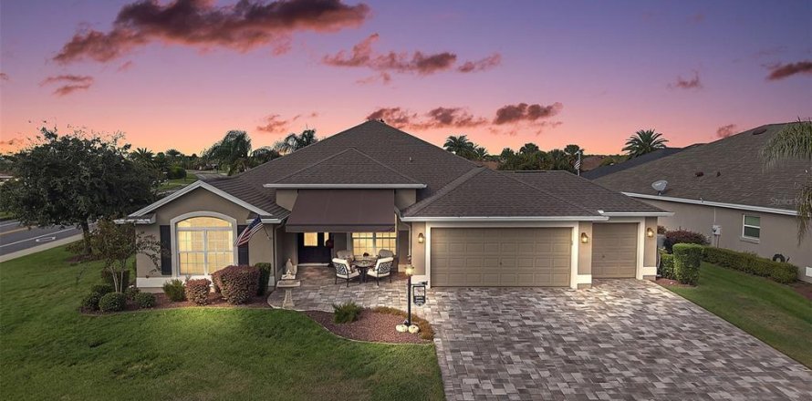 Casa en The Villages, Florida 3 dormitorios, 189.06 m2 № 2420454
