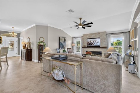 Casa en venta en The Villages, Florida, 3 dormitorios, 189.06 m2 № 2420454 - foto 17