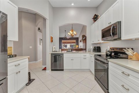 Townhouse in Punta Gorda, Florida 3 bedrooms, 134.8 sq.m. № 1673938 - photo 4