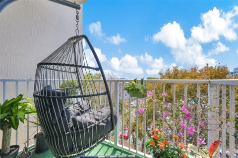 Copropriété à vendre à Cutler Bay, Floride: 2 chambres, 75.16 m2 № 2057746 - photo 4
