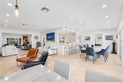 Villa ou maison à vendre à Fort Lauderdale, Floride: 4 chambres, 302.95 m2 № 1976070 - photo 20