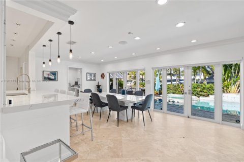 Villa ou maison à vendre à Fort Lauderdale, Floride: 4 chambres, 302.95 m2 № 1976070 - photo 19