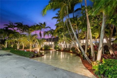 Villa ou maison à vendre à Fort Lauderdale, Floride: 4 chambres, 302.95 m2 № 1976070 - photo 4