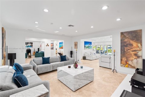 Villa ou maison à vendre à Fort Lauderdale, Floride: 4 chambres, 302.95 m2 № 1976070 - photo 13