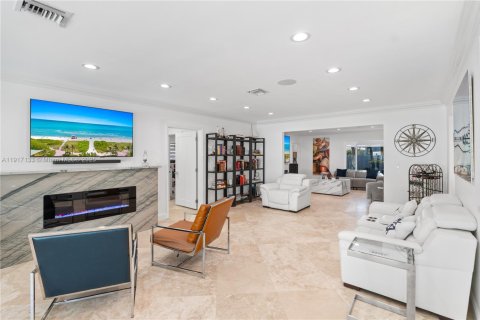 Villa ou maison à vendre à Fort Lauderdale, Floride: 4 chambres, 302.95 m2 № 1976070 - photo 16