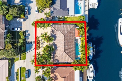 Villa ou maison à vendre à Fort Lauderdale, Floride: 4 chambres, 302.95 m2 № 1976070 - photo 2