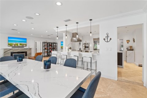 Villa ou maison à vendre à Fort Lauderdale, Floride: 4 chambres, 302.95 m2 № 1976070 - photo 22