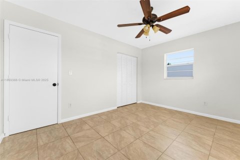 Villa ou maison à vendre à Cutler Bay, Floride: 3 chambres, 127.83 m2 № 1871639 - photo 17