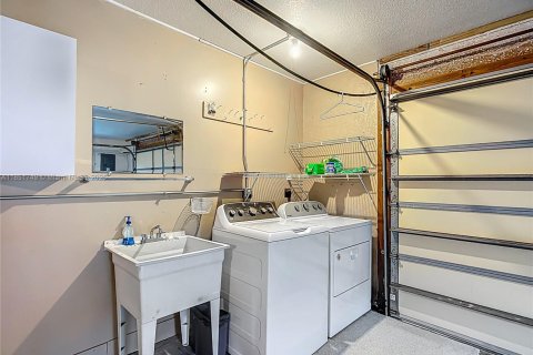 Купить виллу или дом в Лейк-Уэльс, Флорида 3 комнаты, 112.97м2, № 1871453 - фото 26