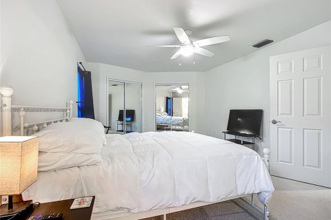 Купить виллу или дом в Лейк-Уэльс, Флорида 3 комнаты, 112.97м2, № 1871453 - фото 18