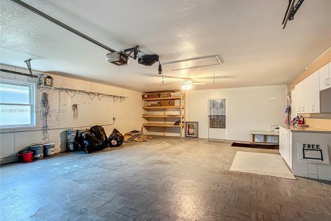 Купить виллу или дом в Лейк-Уэльс, Флорида 3 комнаты, 112.97м2, № 1871453 - фото 25