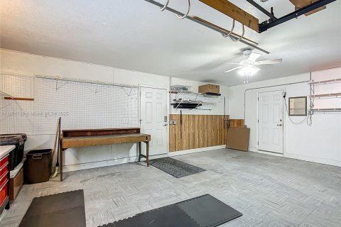 Купить виллу или дом в Лейк-Уэльс, Флорида 3 комнаты, 112.97м2, № 1871453 - фото 23