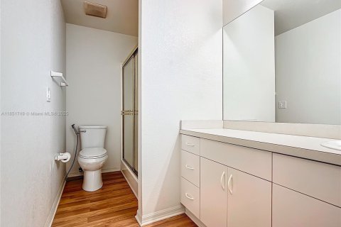 Купить виллу или дом в Лейк-Уэльс, Флорида 3 комнаты, 112.97м2, № 1871453 - фото 21