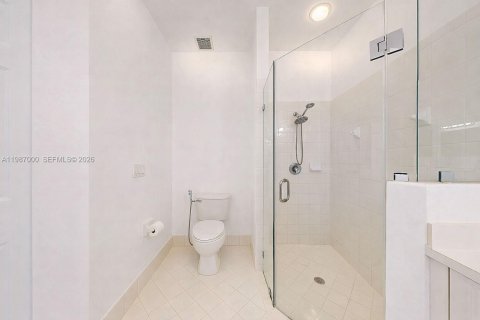 Снять в аренду виллу или дом в Хомстед, Флорида 3 спальни, 163.32м2, № 2049582 - фото 18