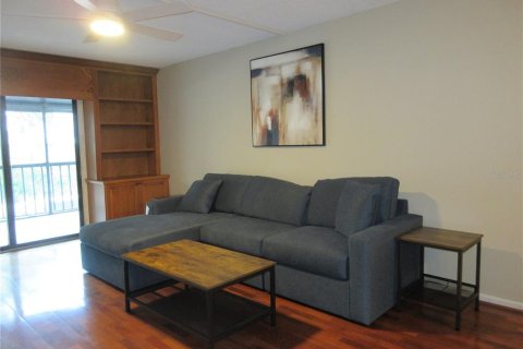 Condo in Tampa, Florida, 2 bedrooms  № 2209876 - photo 8