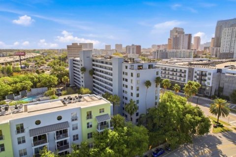 Condo in Tampa, Florida, 2 bedrooms  № 2209876