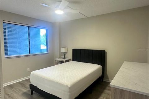 Condo in Tampa, Florida, 2 bedrooms  № 2209876 - photo 10