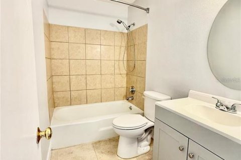 Copropriété à louer à Casselberry, Floride: 2 chambres, 82.78 m2 № 2410394 - photo 9