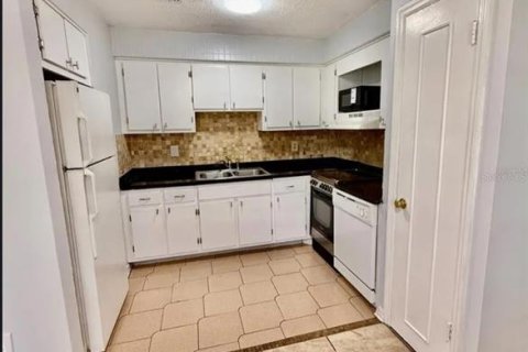 Copropriété à louer à Casselberry, Floride: 2 chambres, 82.78 m2 № 2410394 - photo 16