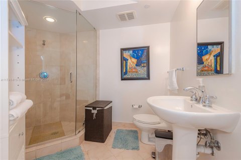 Condominio en alquiler en Miami Beach, Florida, 3 dormitorios, 163.6 m2 № 1976206 - foto 14