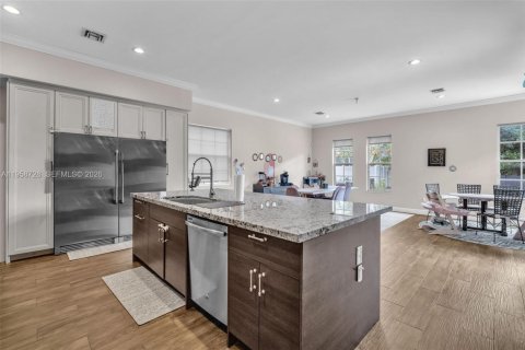 Casa en alquiler en Dania Beach, Florida, 5 dormitorios, 404.68 m2 № 2017516 - foto 24