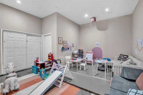 Casa en alquiler en Dania Beach, Florida, 5 dormitorios, 404.68 m2 № 2017516 - foto 13