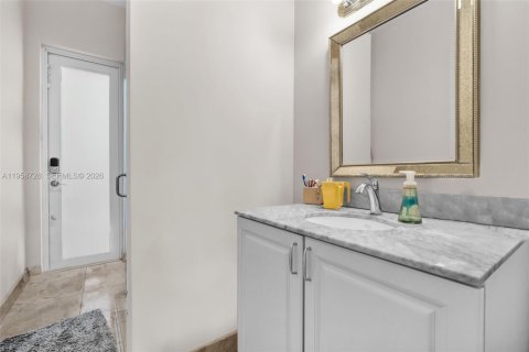 Casa en alquiler en Dania Beach, Florida, 5 dormitorios, 404.68 m2 № 2017516 - foto 26