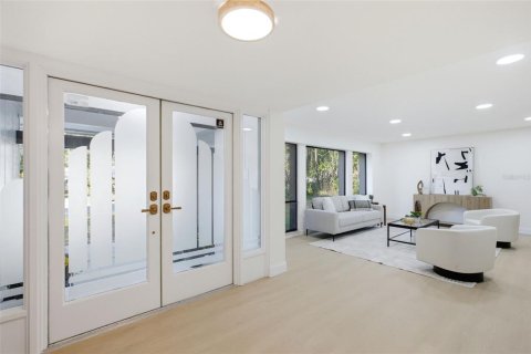 Villa ou maison à vendre à Longwood, Floride: 3 chambres, 221.39 m2 № 2430936 - photo 4