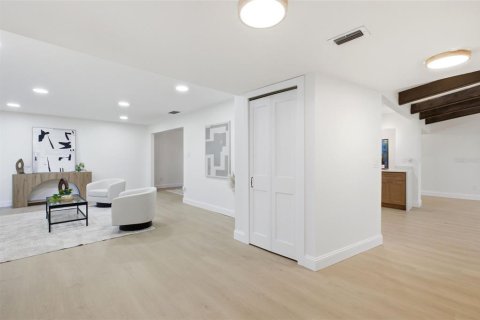 Villa ou maison à vendre à Longwood, Floride: 3 chambres, 221.39 m2 № 2430936 - photo 8