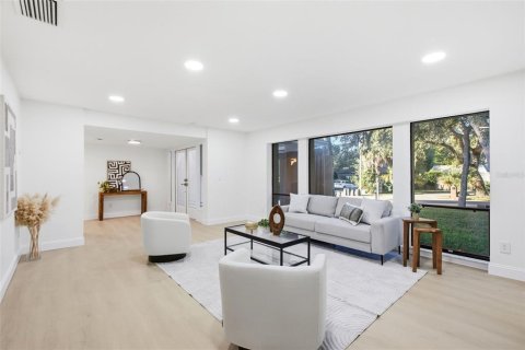 Villa ou maison à vendre à Longwood, Floride: 3 chambres, 221.39 m2 № 2430936 - photo 6