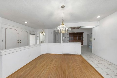 House in Clearwater, Florida 3 bedrooms, 223.99 sq.m. № 1898949 - photo 10