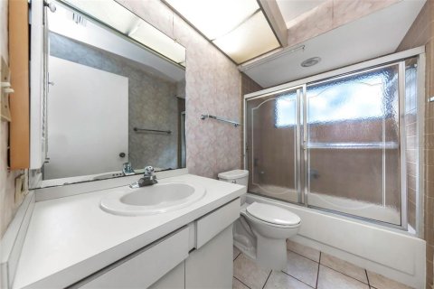 House in Clearwater, Florida 3 bedrooms, 223.99 sq.m. № 1898949 - photo 29