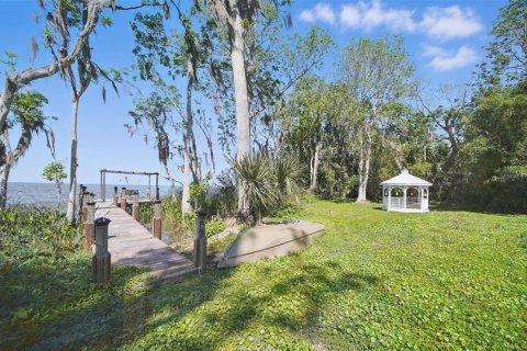 House in Winter Garden, Florida 4 bedrooms, 339.46 sq.m. № 1734425 - photo 1