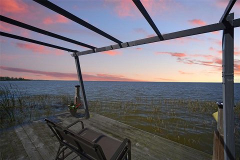 House in Winter Garden, Florida 4 bedrooms, 339.46 sq.m. № 1734425 - photo 5