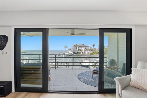 Copropriété à vendre à Tierra Verde, Floride: 2 chambres, 126.81 m2 № 2131489 - photo 30