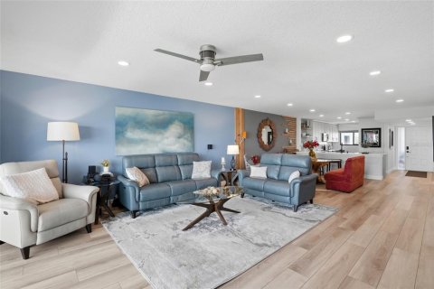Copropriété à vendre à Tierra Verde, Floride: 2 chambres, 126.81 m2 № 2131489 - photo 15