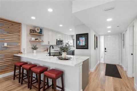 Copropriété à vendre à Tierra Verde, Floride: 2 chambres, 126.81 m2 № 2131489 - photo 18