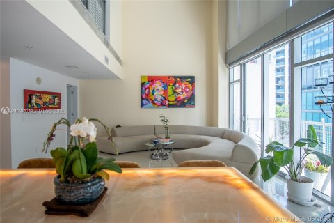 Condominio en venta en Miami, Florida, 1 dormitorio, 119.94 m2 № 2007707 - foto 6