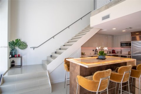 Condominio en venta en Miami, Florida, 1 dormitorio, 119.94 m2 № 2007707 - foto 9