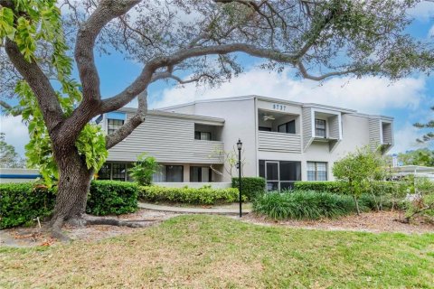 Condominio en alquiler en Seminole, Florida, 2 dormitorios, 101.26 m2 № 1854406 - foto 1
