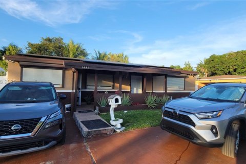 Снять в аренду виллу или дом в Мирамар, Флорида 2 спальни, 114.55м2, № 1988148 - фото 15